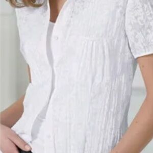 White Short-Sleeve Button-Front Textured Shirt